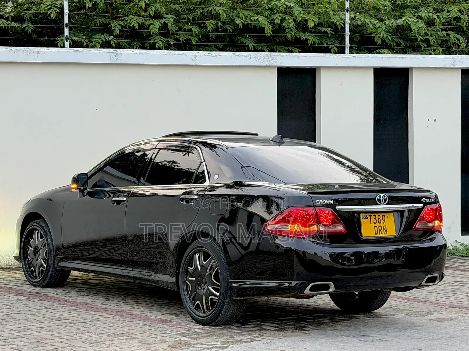 Toyota Crown 2009 Black