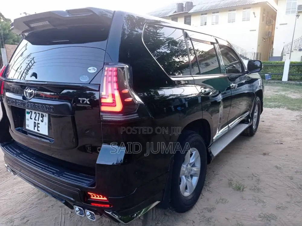 Toyota Land Cruiser Prado 2.7 i 2011 Black