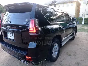 Toyota Land Cruiser Prado 2.7 i 2011 Black