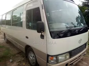 Toyota Coaster 2001