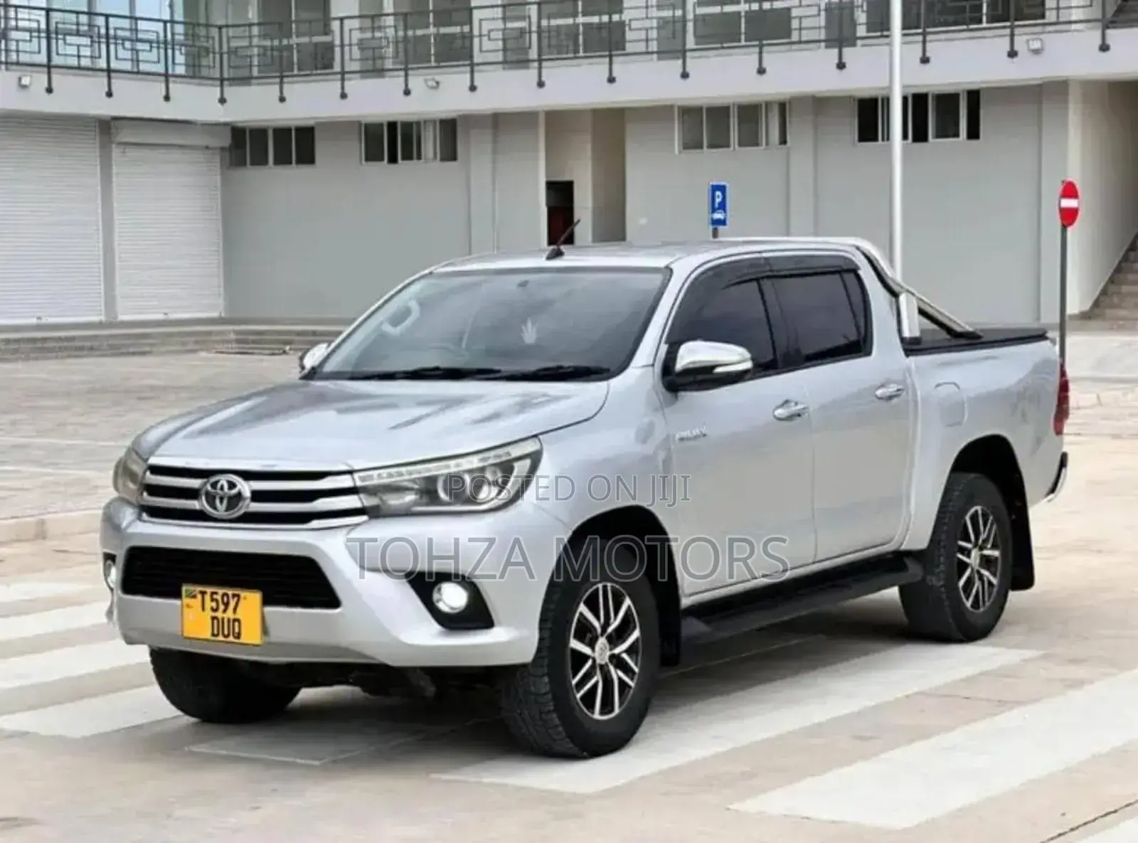Toyota Hilux 2018 Silver