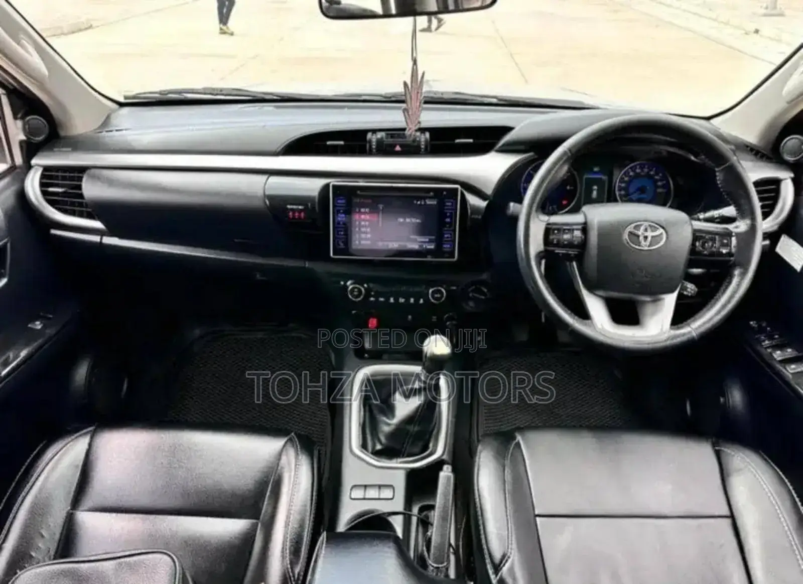Toyota Hilux 2018 Silver