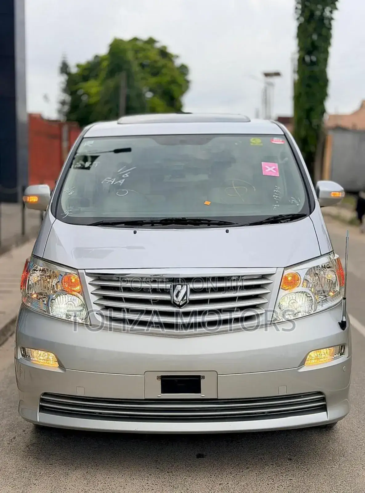 Toyota Alphard 2005 Silver