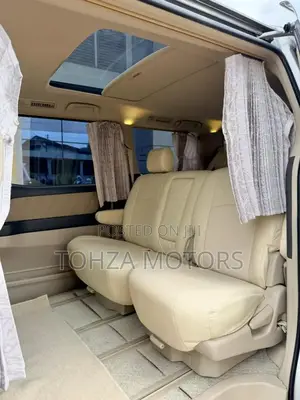 Toyota Alphard 2005 Silver