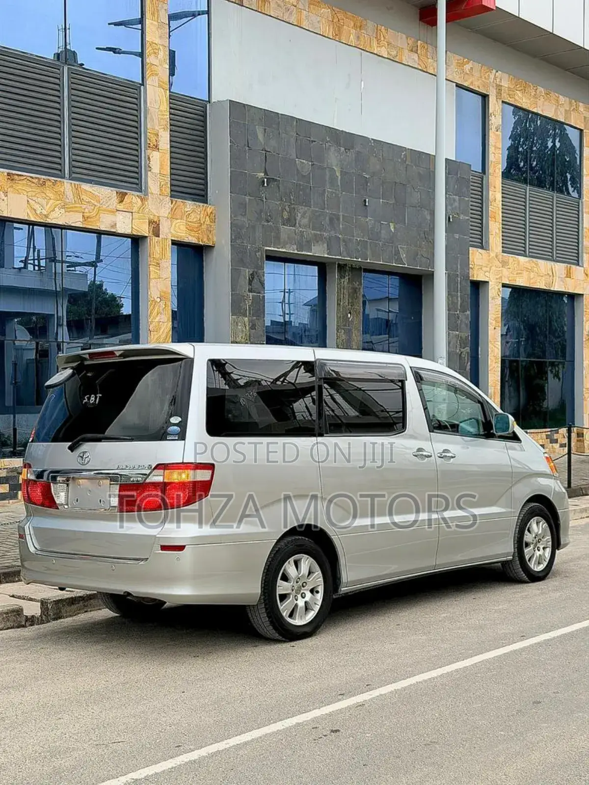 Toyota Alphard 2005 Silver