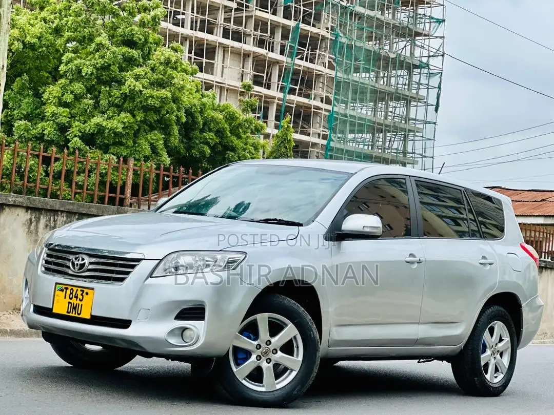 Toyota Vanguard 2009 Silver