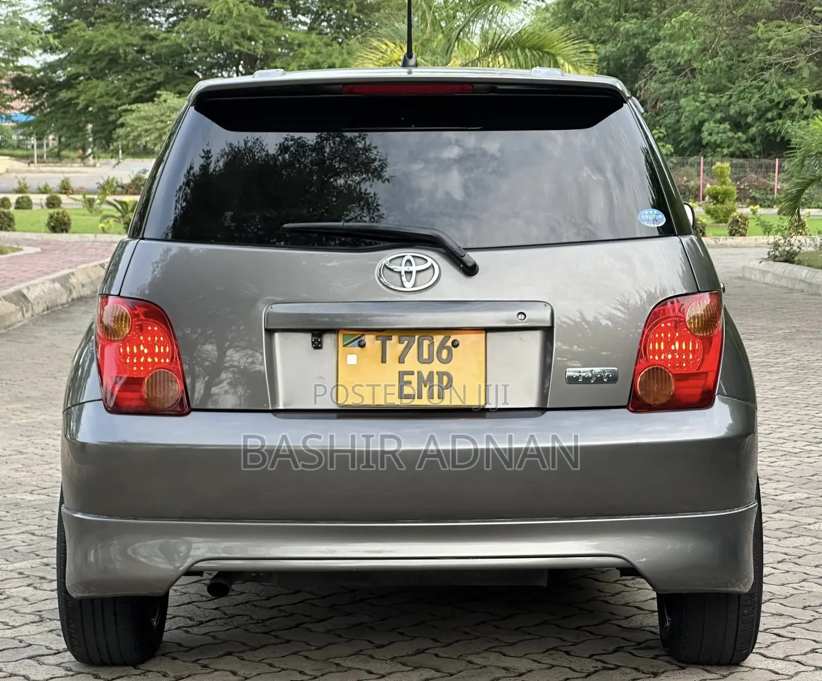 Toyota IST 2004 Gray
