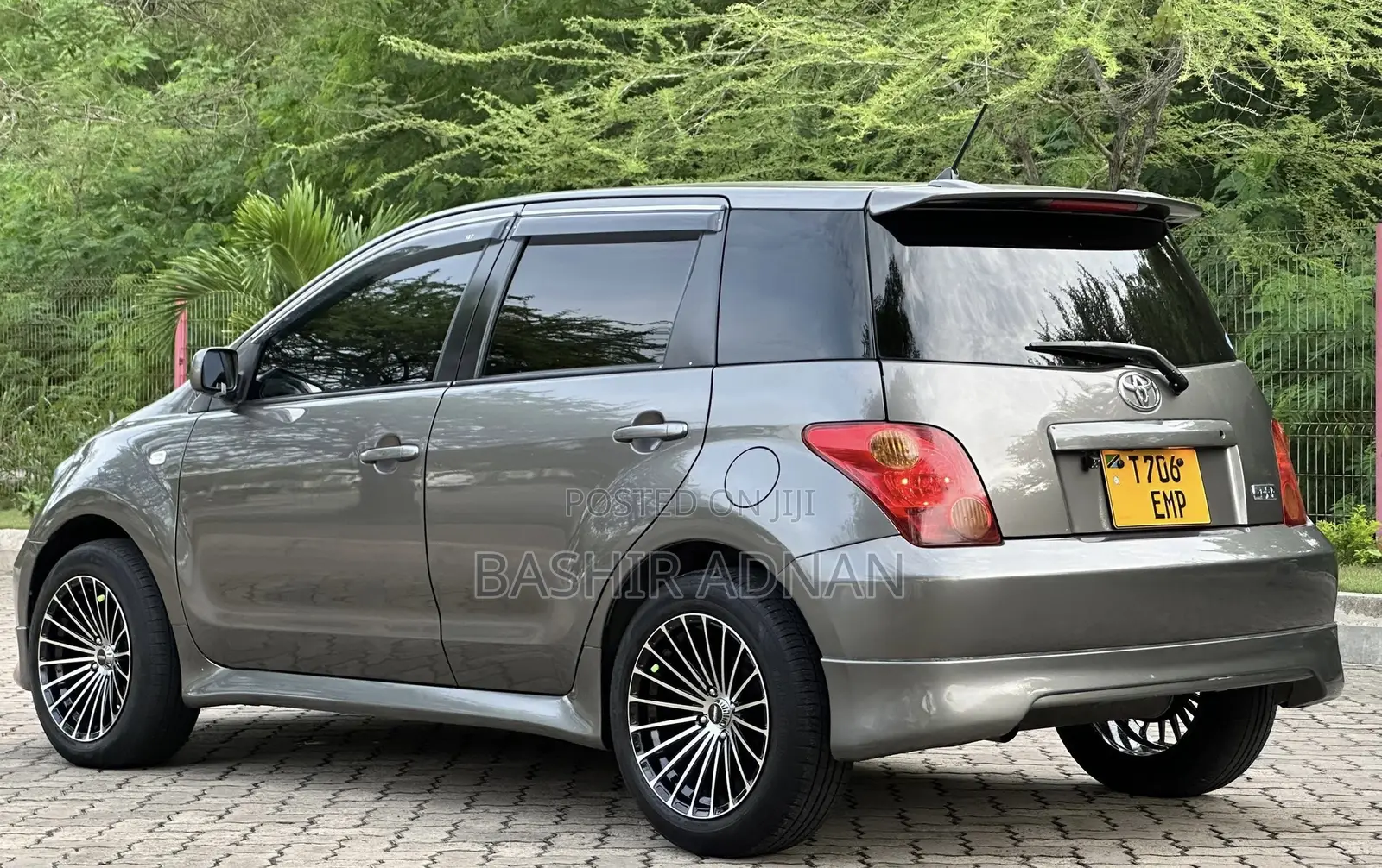 Toyota IST 2004 Gray
