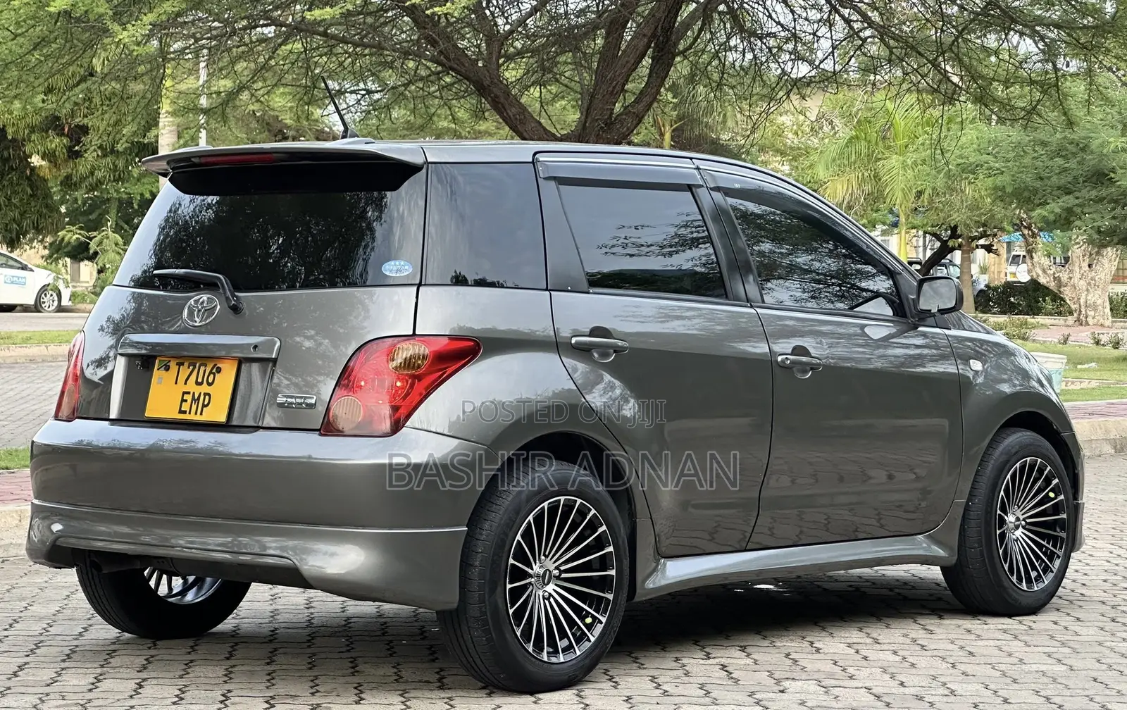 Toyota IST 2004 Gray