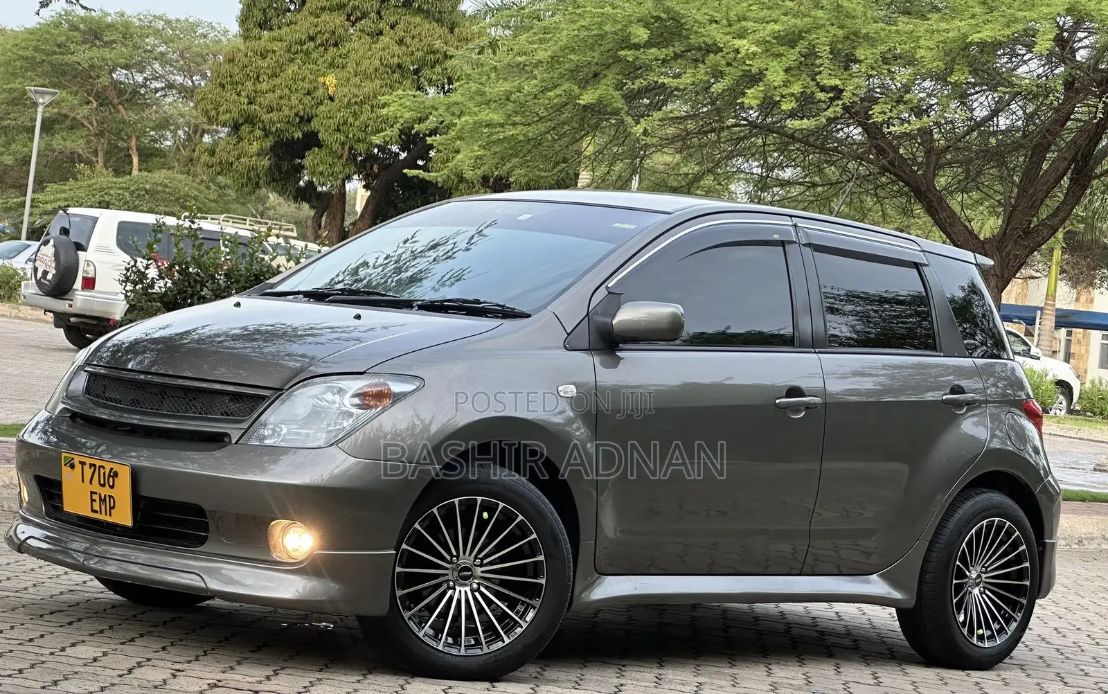 Toyota IST 2004 Gray
