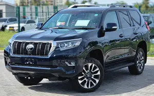 Toyota Land Cruiser Prado 2.8 2023 Blue