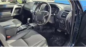 Toyota Land Cruiser Prado 2.8 2023 Blue