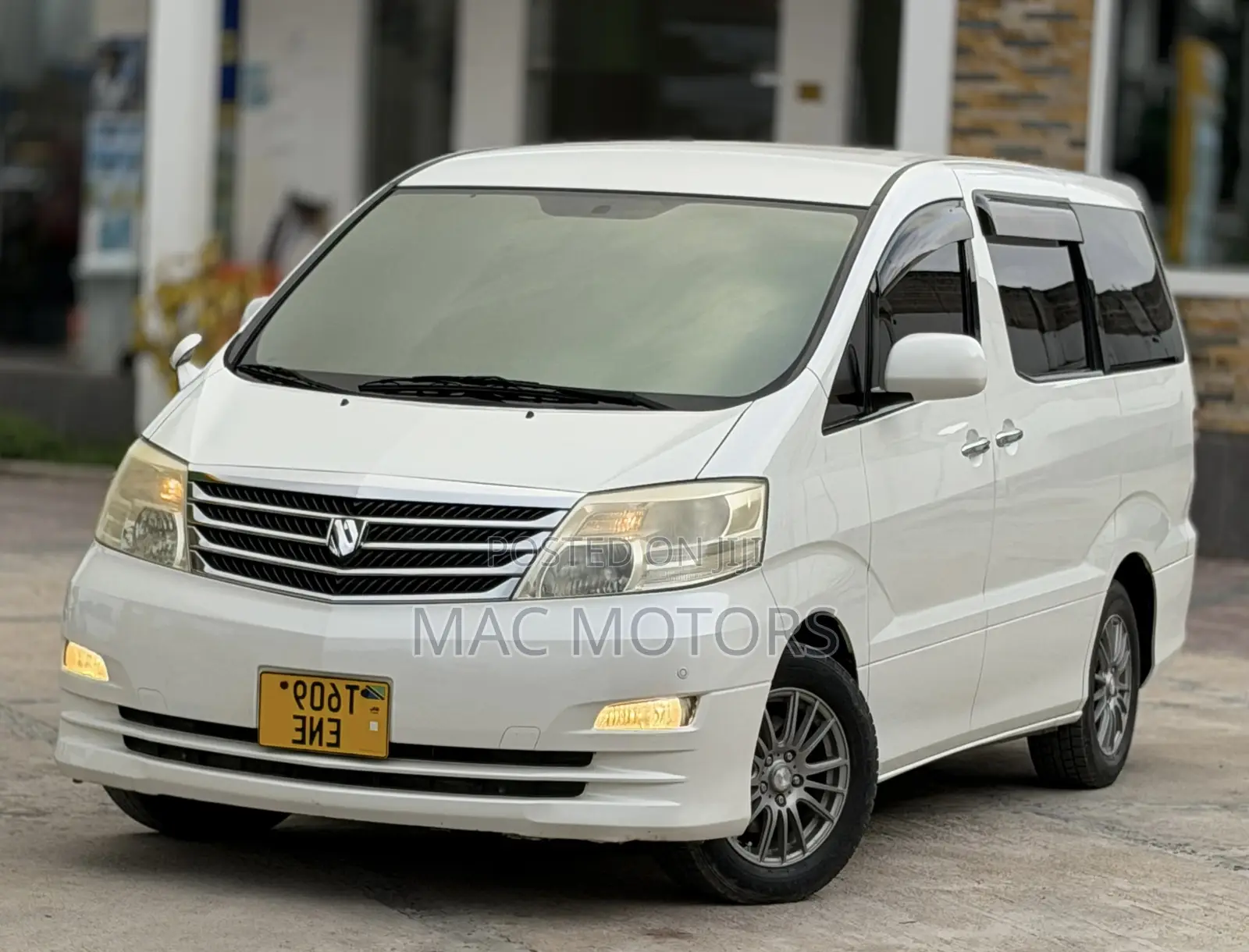Toyota Alphard 2006 White
