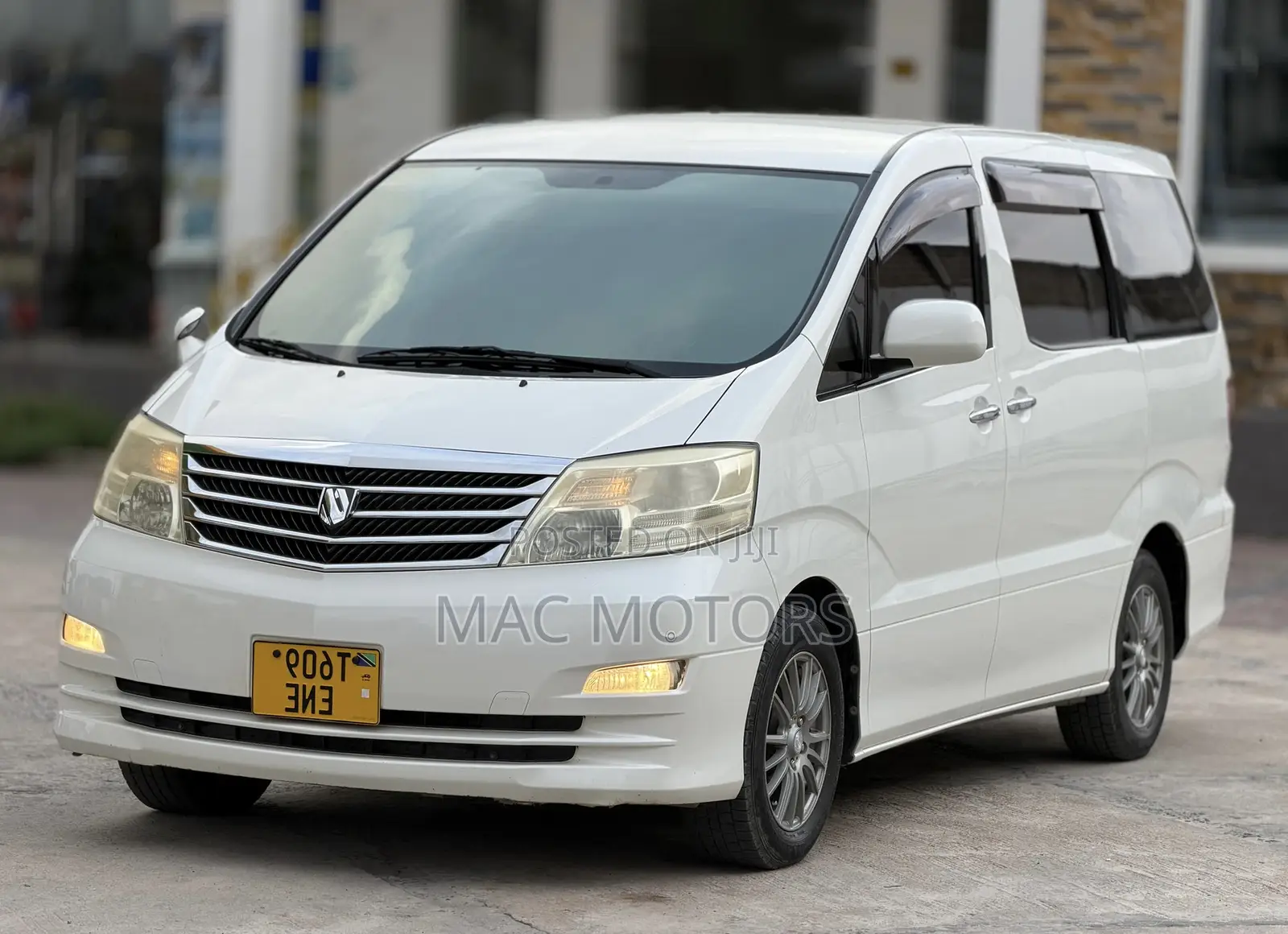 Toyota Alphard 2006 White