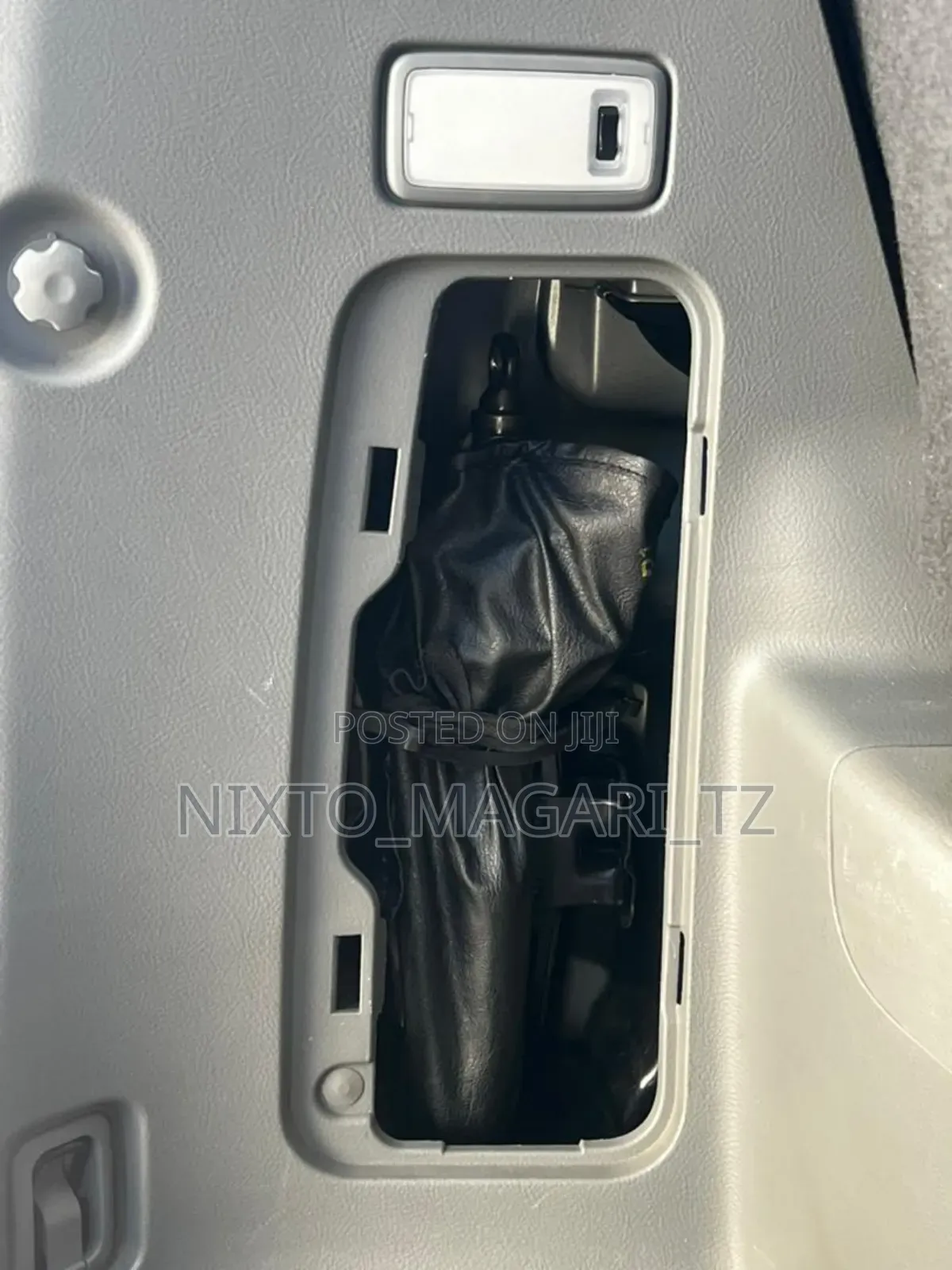 Toyota Noah 2006 Silver