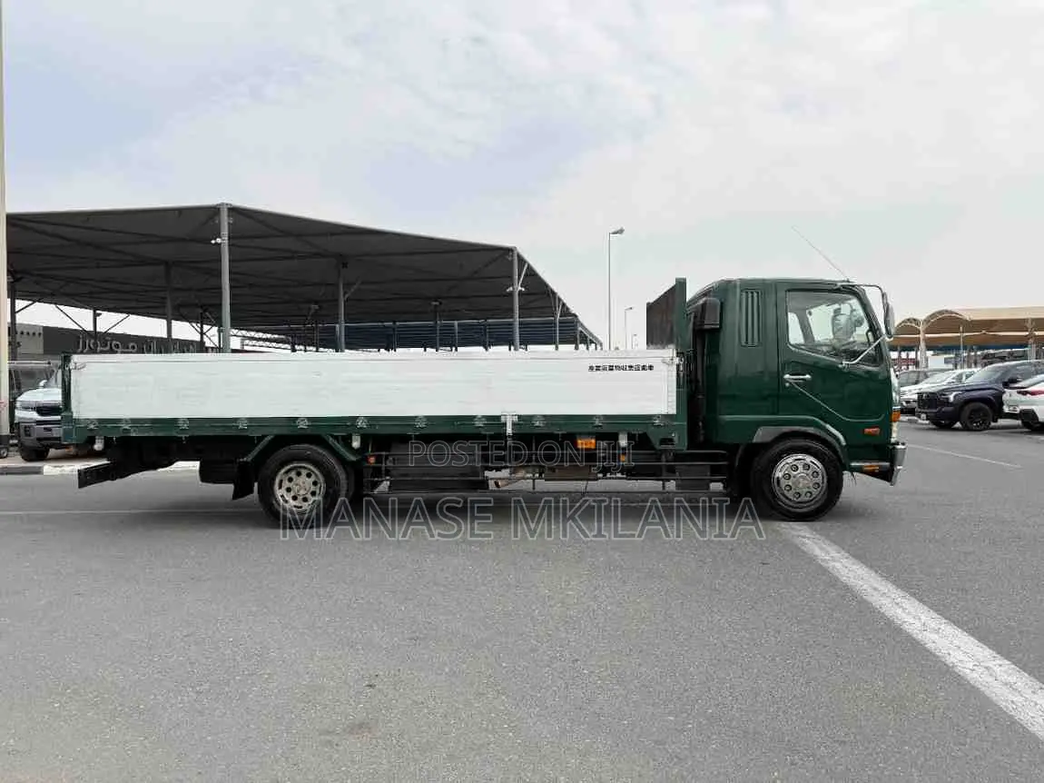 1998 Mitsubishi Fuso Flat Body