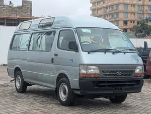 Toyota HiAce 2002 Silver