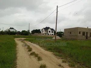 Kiwanja Kinauzwa Kigamboni Mwanzo Mgumu