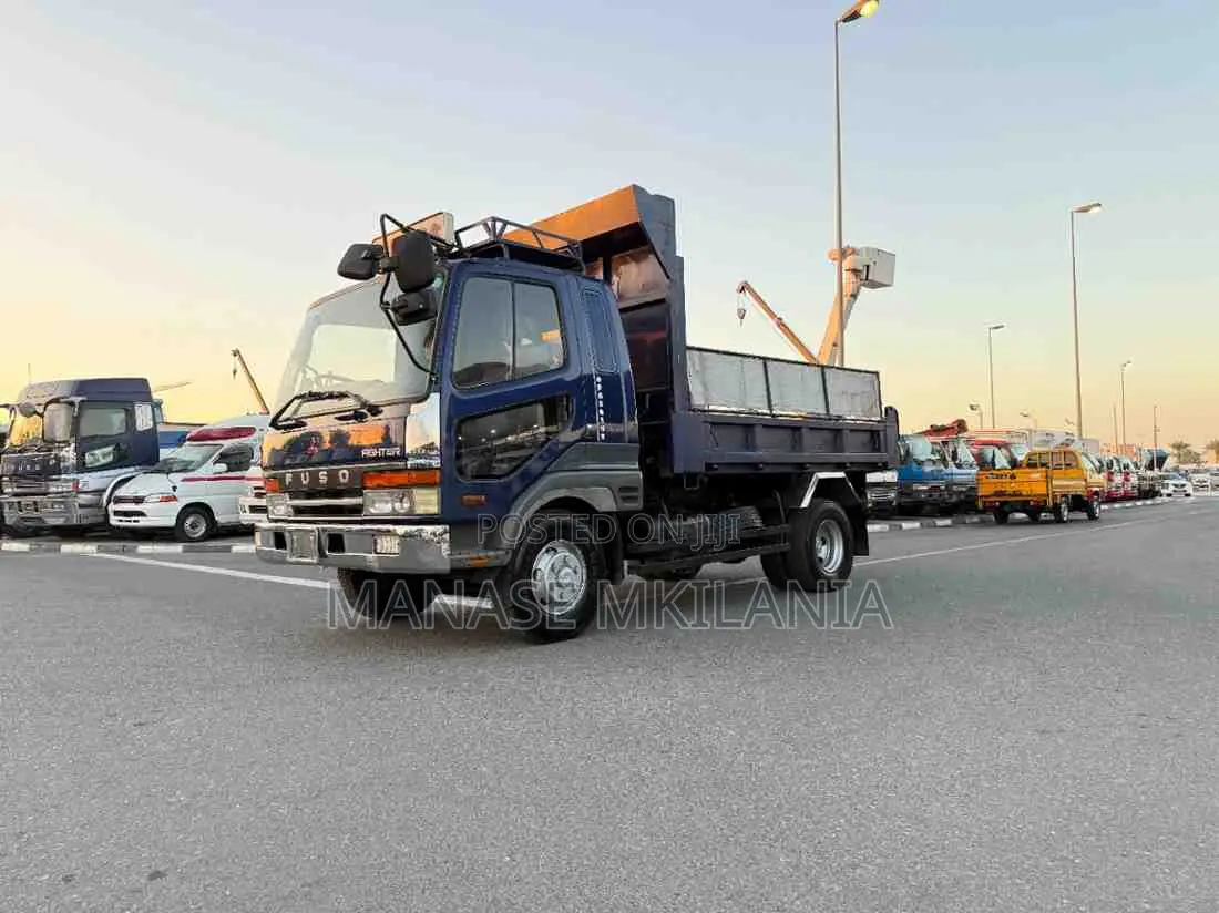 1995 Mitsubishi Fuso Fighter Tipper