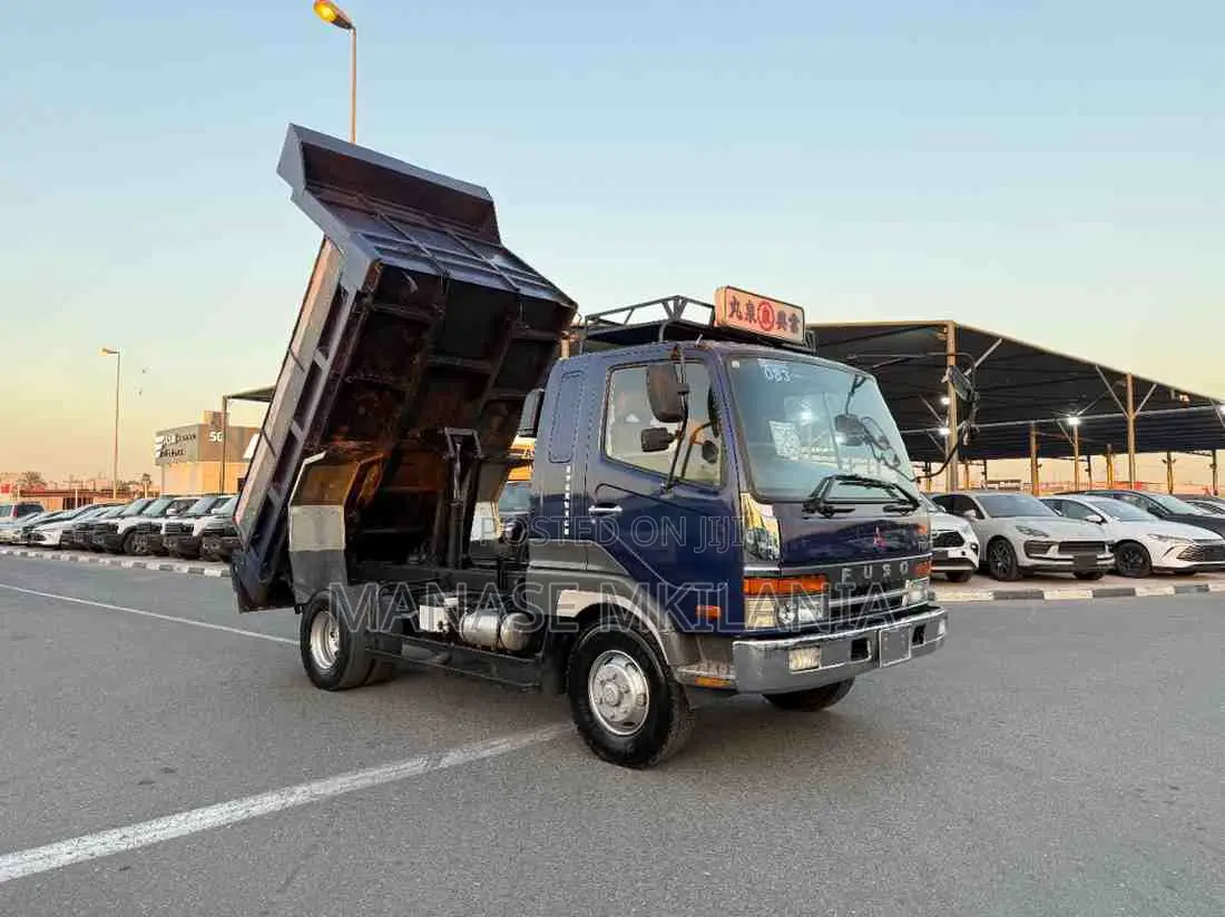 1995 Mitsubishi Fuso Fighter Tipper