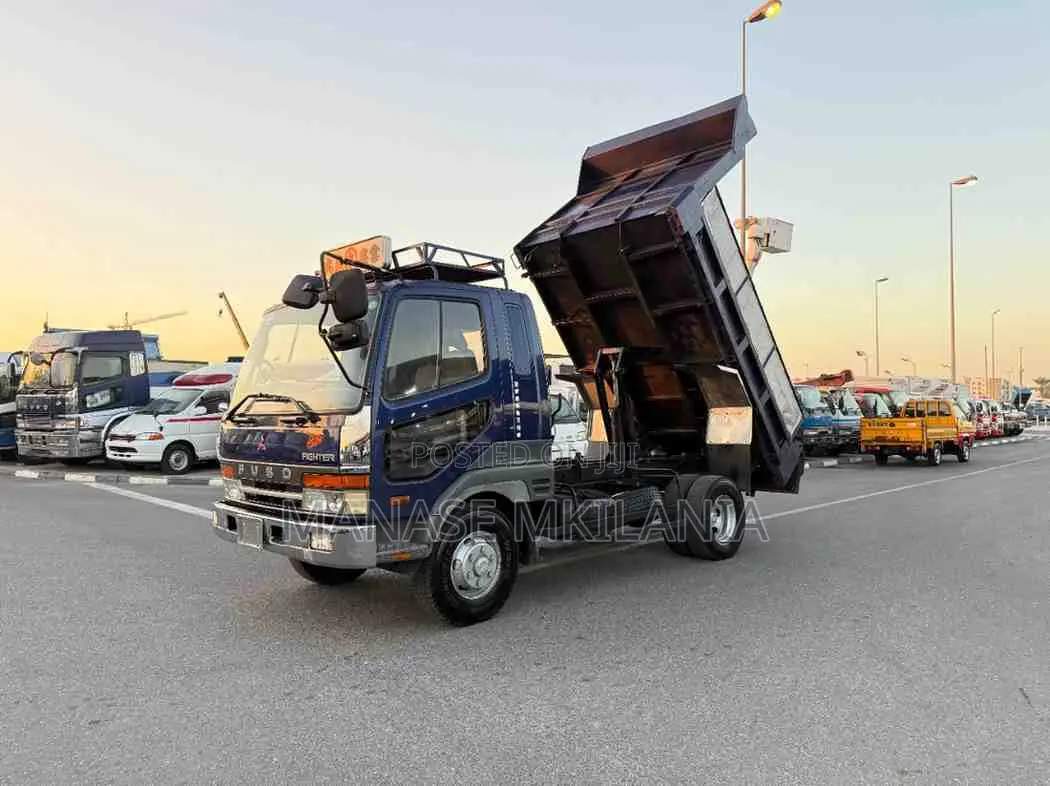 1995 Mitsubishi Fuso Fighter Tipper