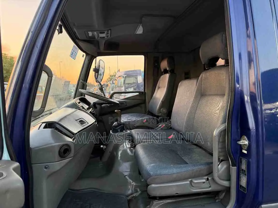 1995 Mitsubishi Fuso Fighter Tipper