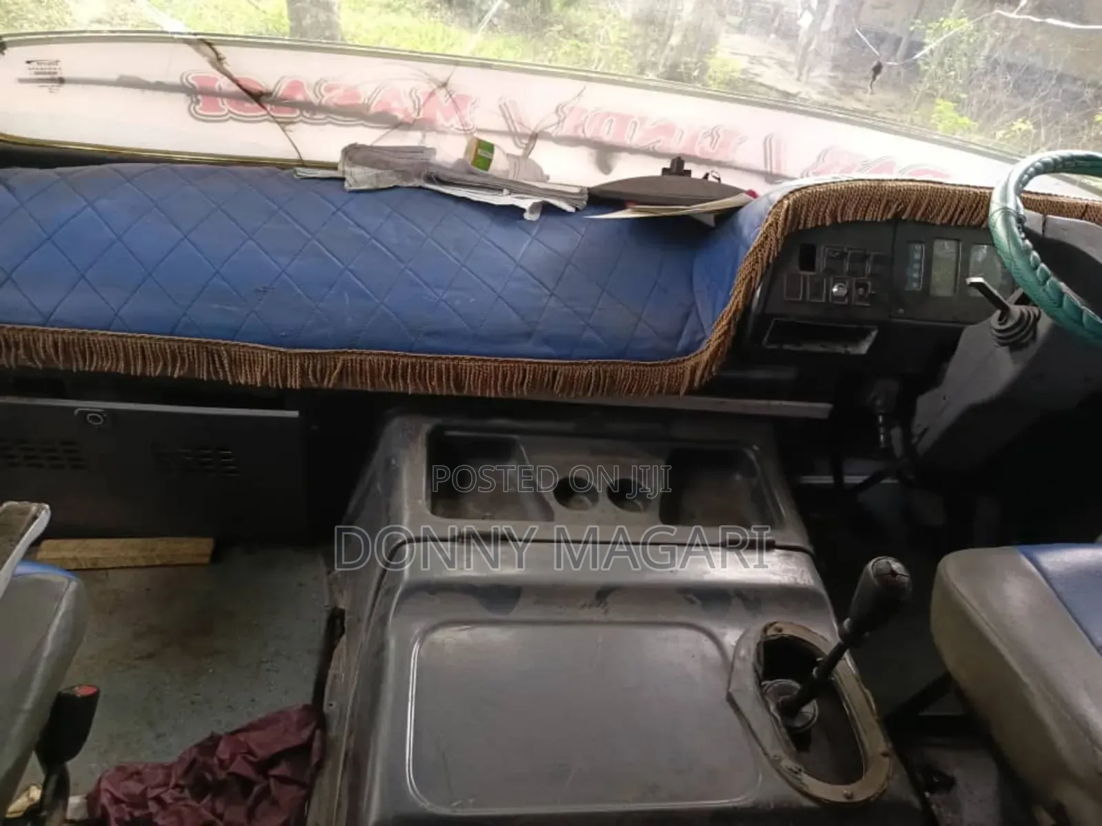 Tata Starbus Ultra Skool 2005 White