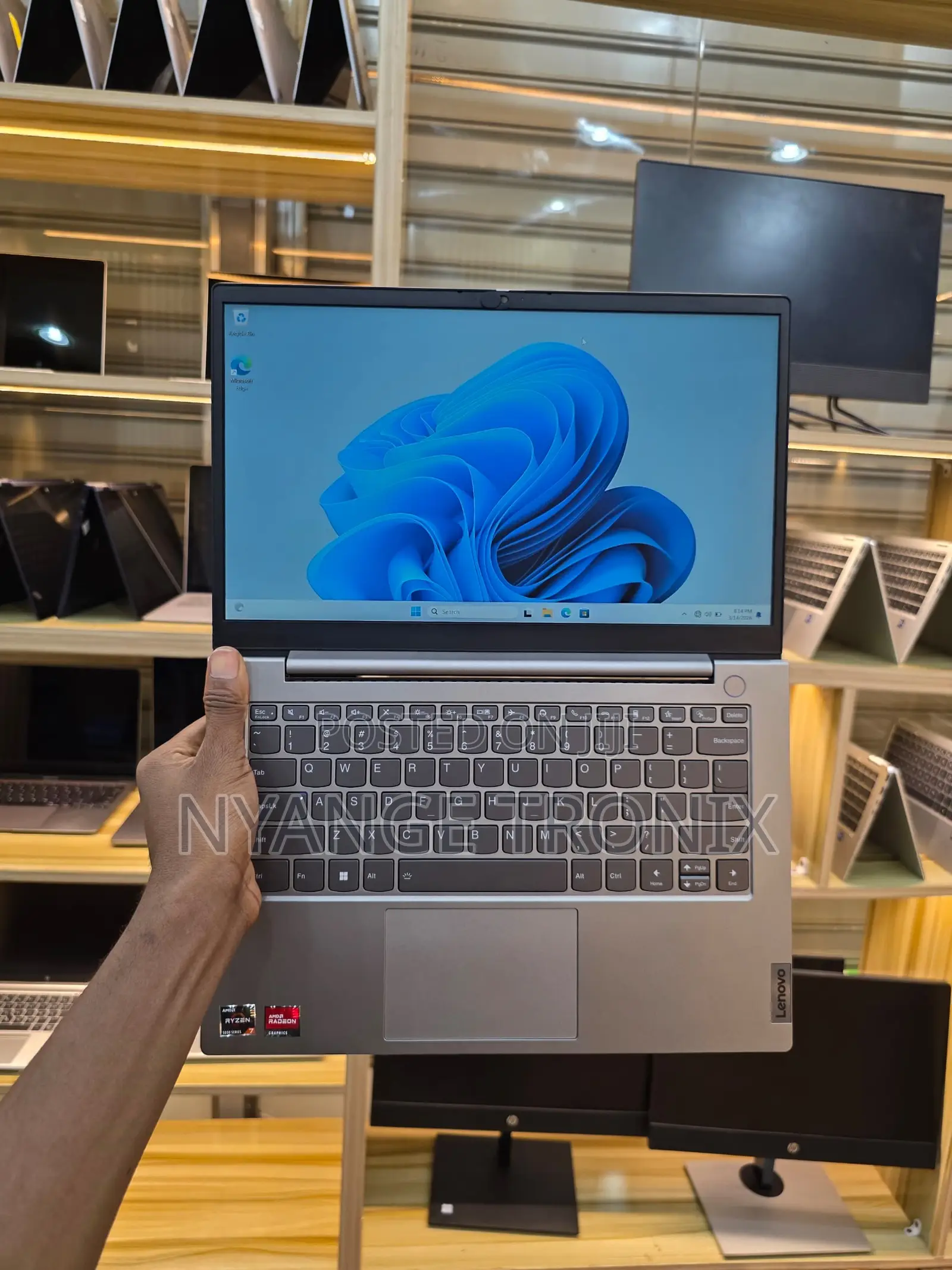 Laptop Lenovo Thinkbook 14 8GB AMD Ryzen 7 SSD 256GB