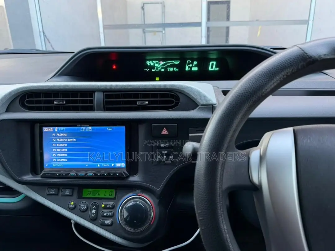 Toyota Aqua 2014 Black