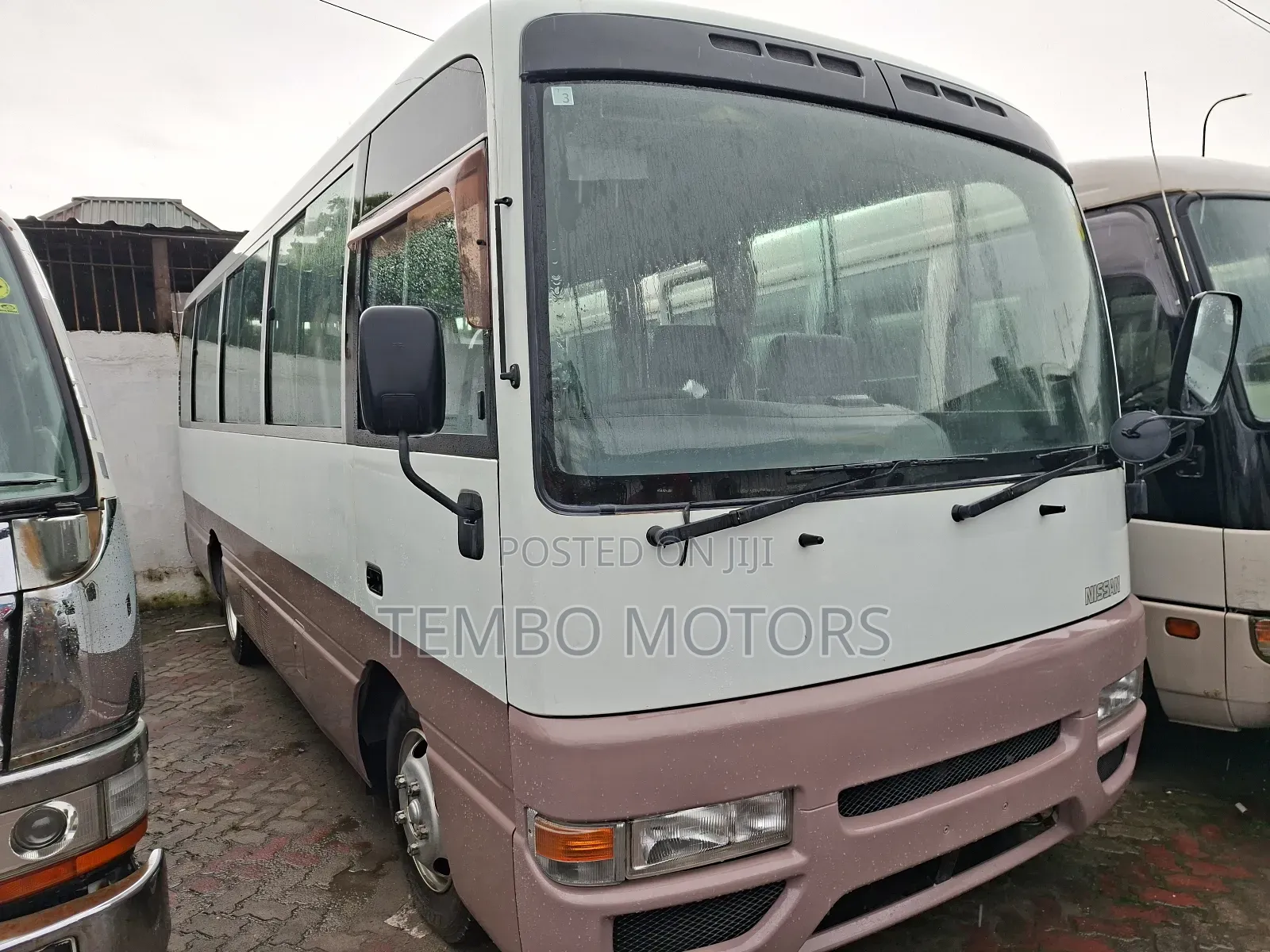 Nissan Civilian 2001