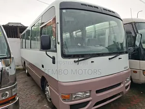 Nissan Civilian 2001