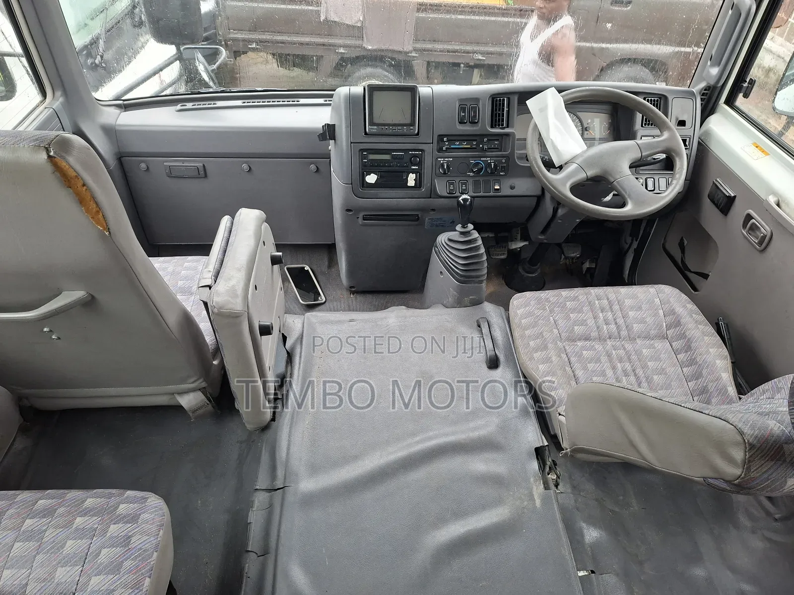Nissan Civilian 2001