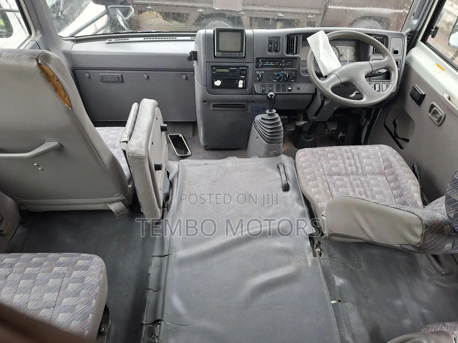 Nissan Civilian 2001