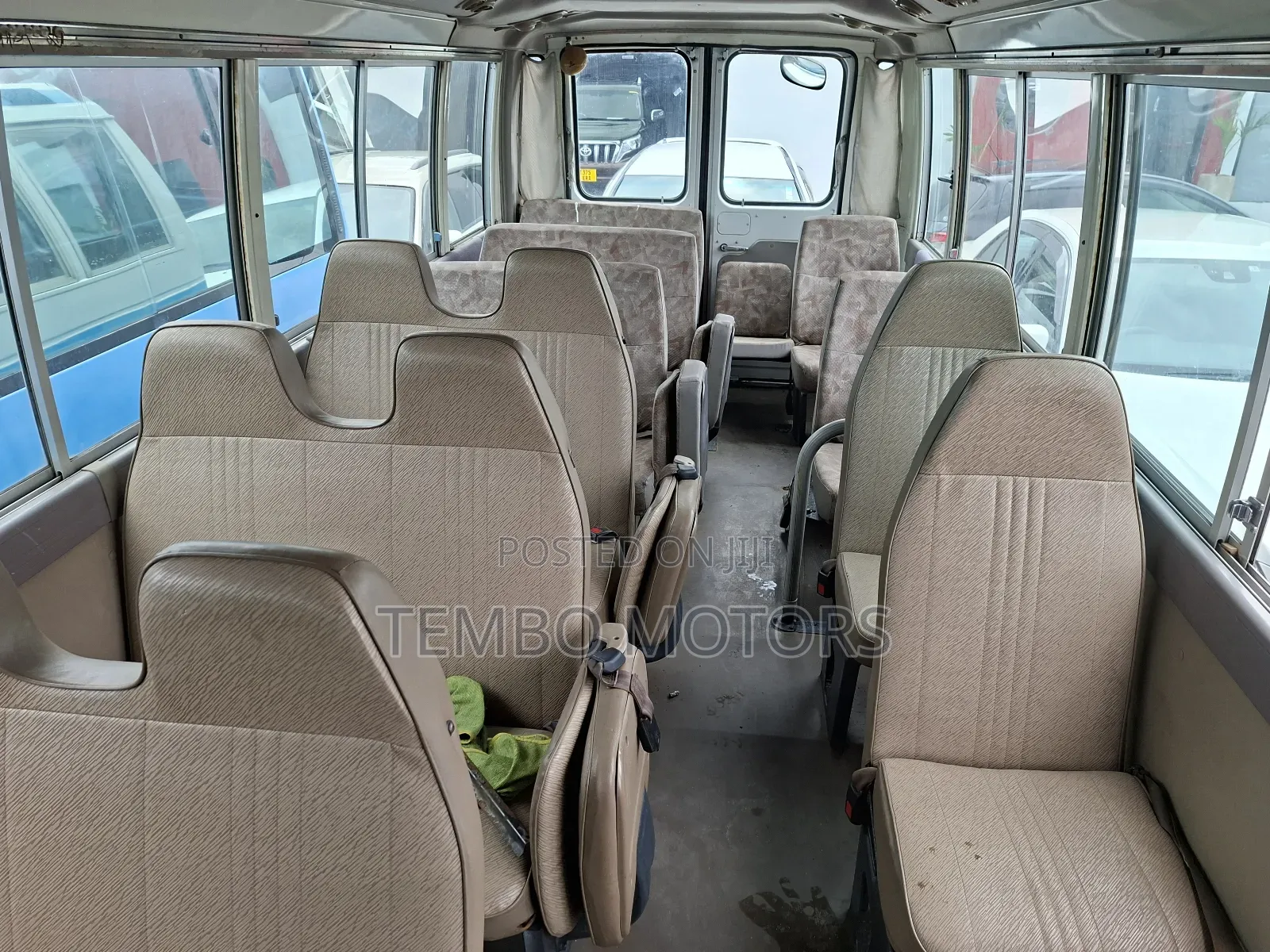 Nissan Civilian 1995 White