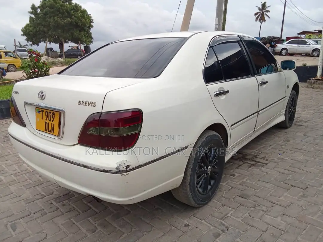 Toyota Brevis 2004 White
