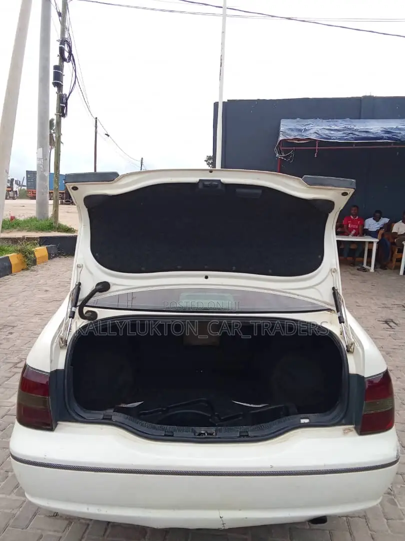 Toyota Brevis 2004 White
