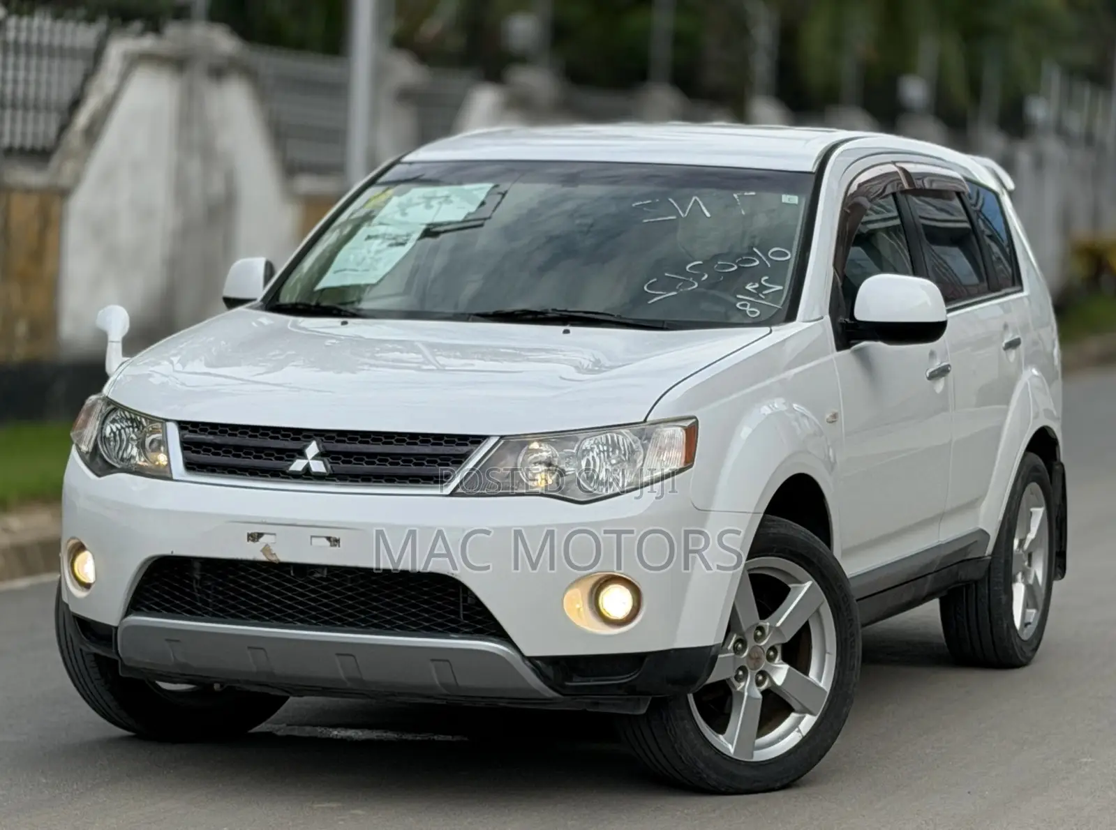 Mitsubishi Outlander 2008 White