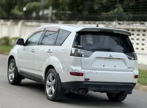 Mitsubishi Outlander 2008 White