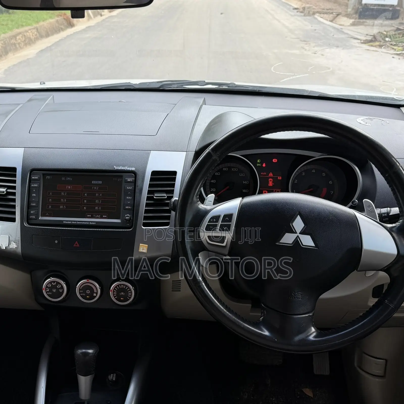 Mitsubishi Outlander 2008 White