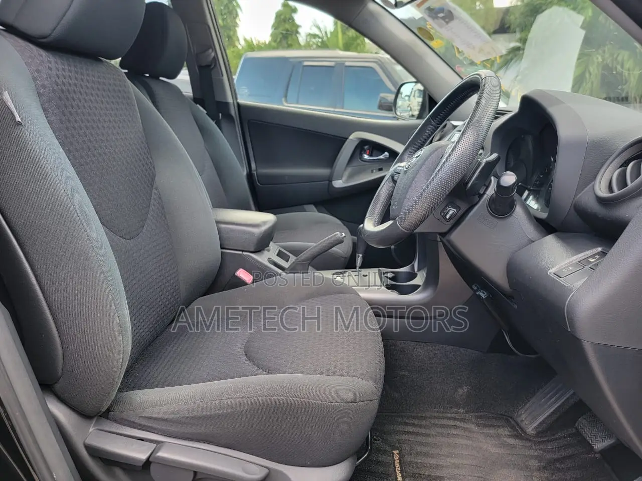 Toyota Vanguard 2013 Black