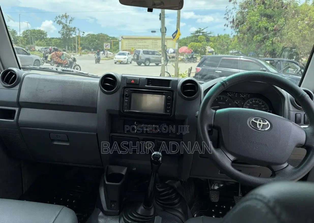 Toyota Land Cruiser 79 Series 2022 Gray