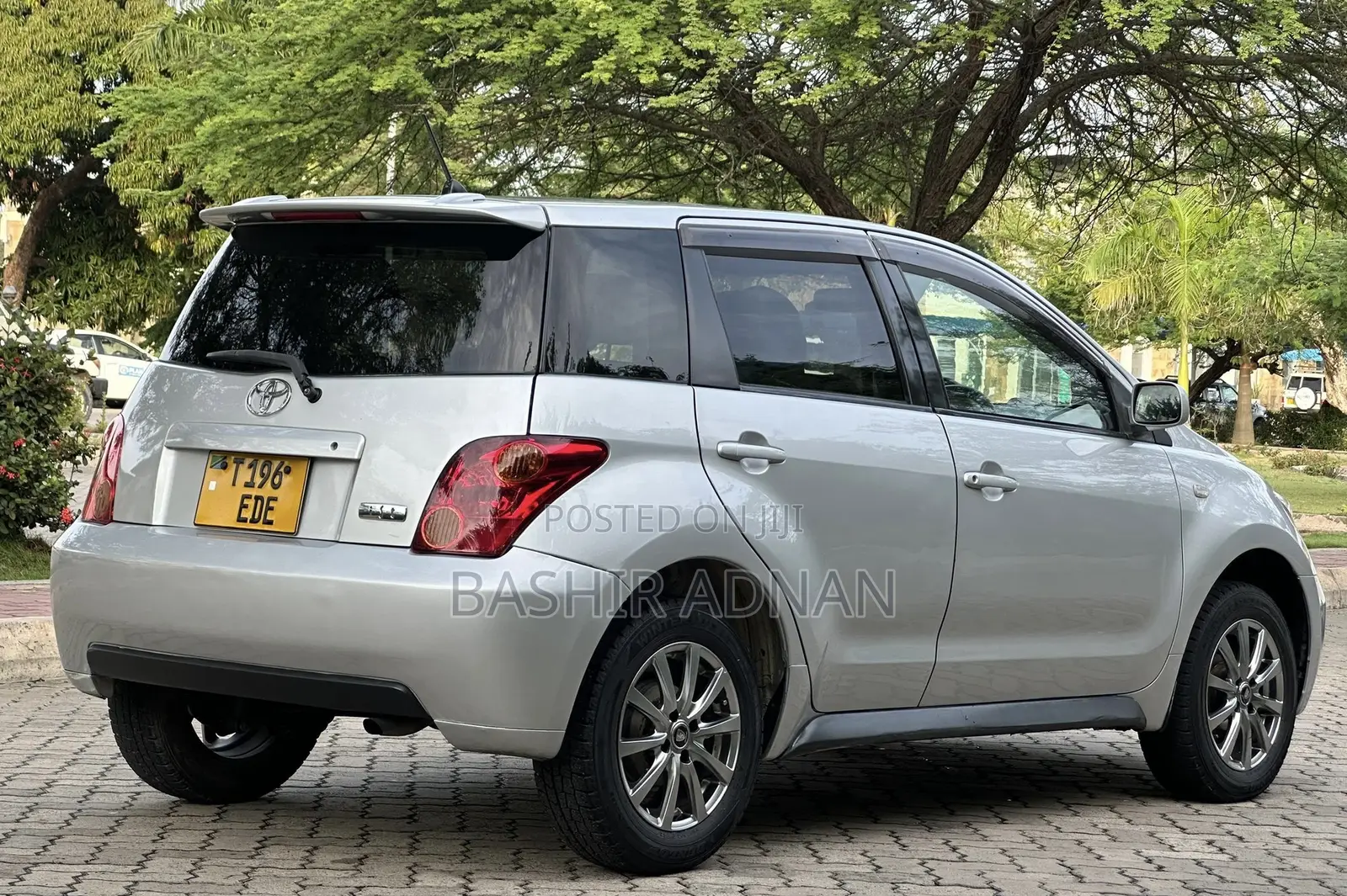 Toyota IST 2004 Silver
