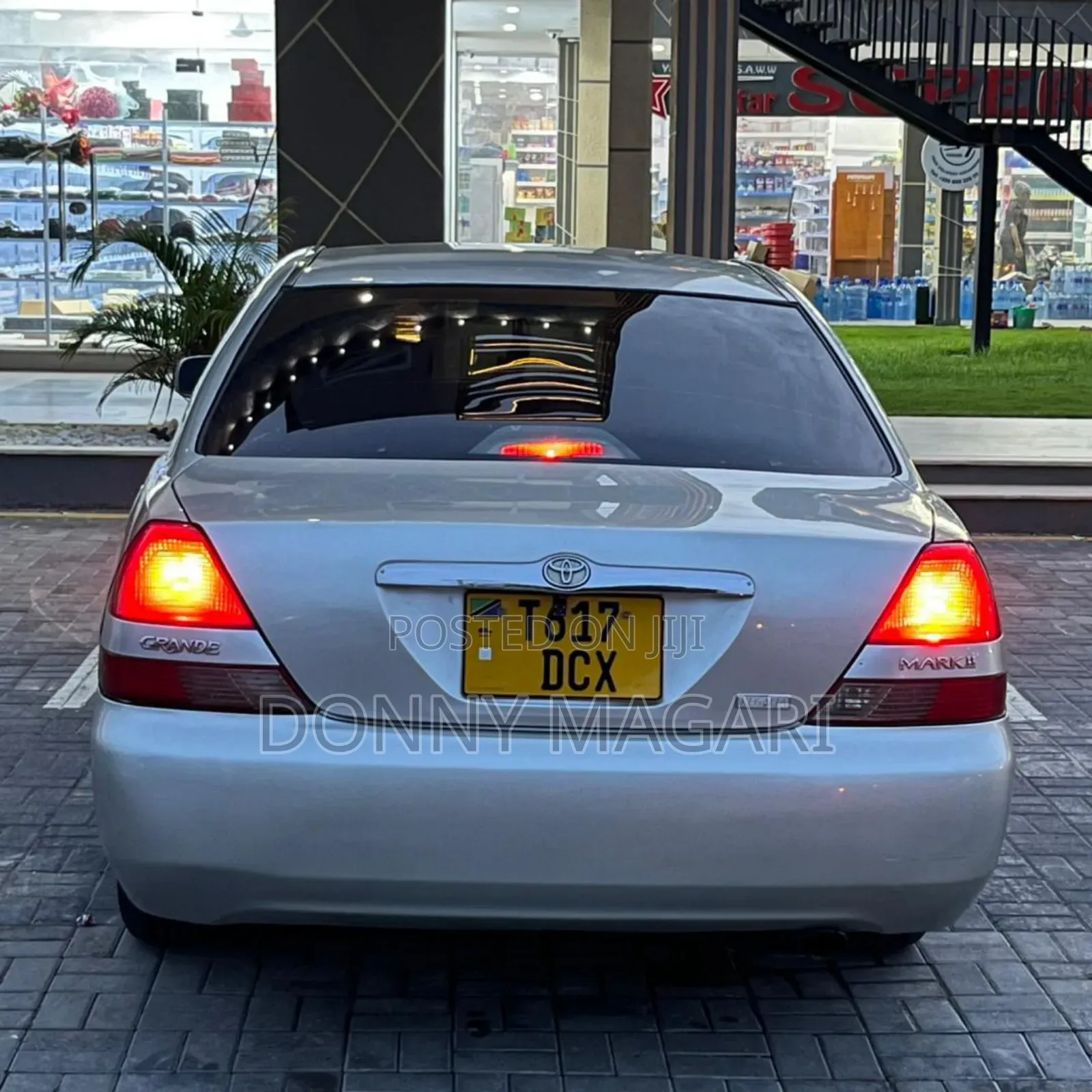 Toyota Mark II 2002 Silver