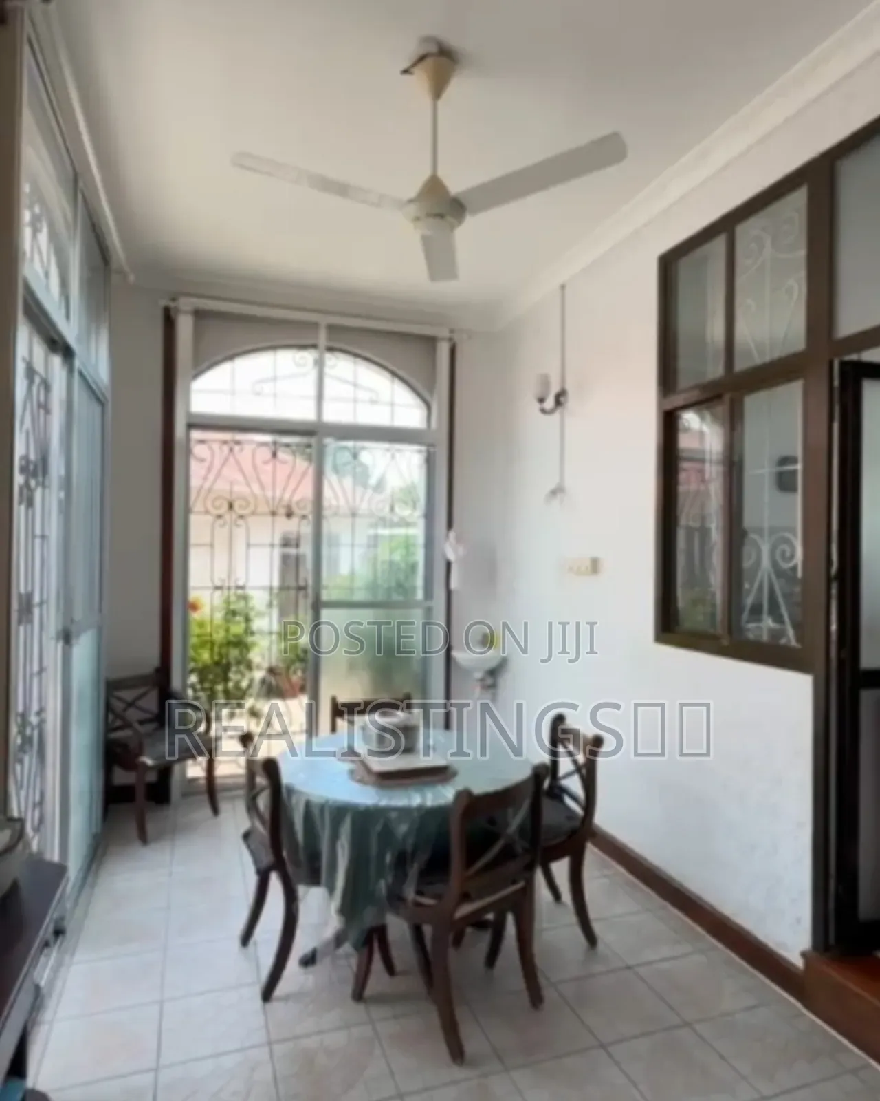 5bdrm Mansion in Realistings, Kunduchi for sale