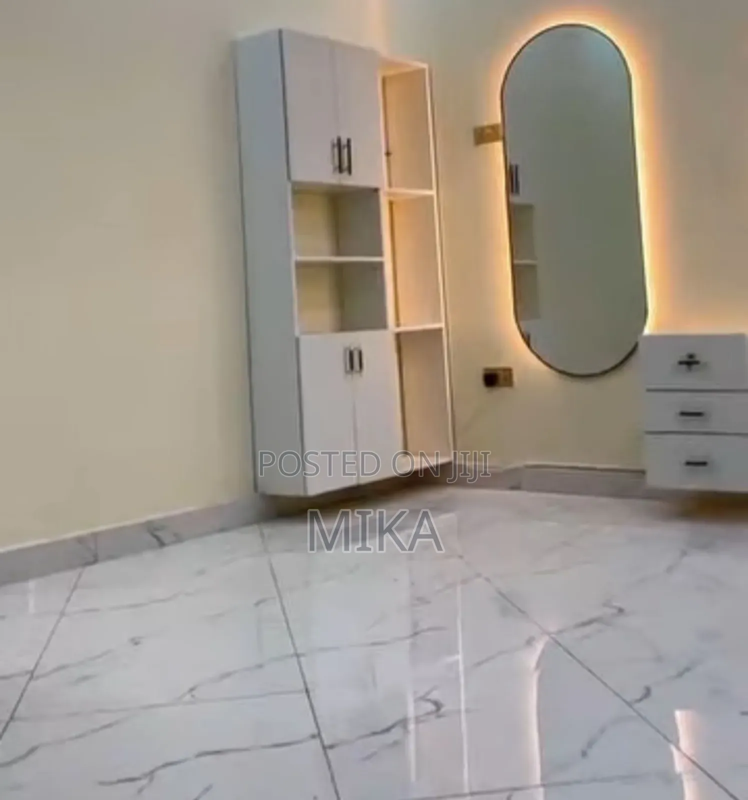 Saloon Design Mirror