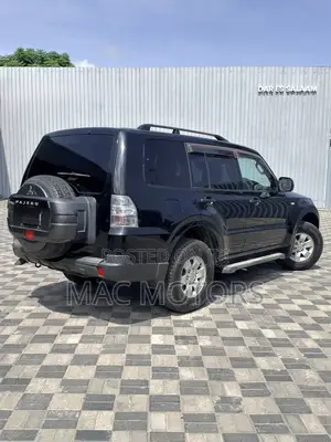 Mitsubishi Pajero 2008 Black