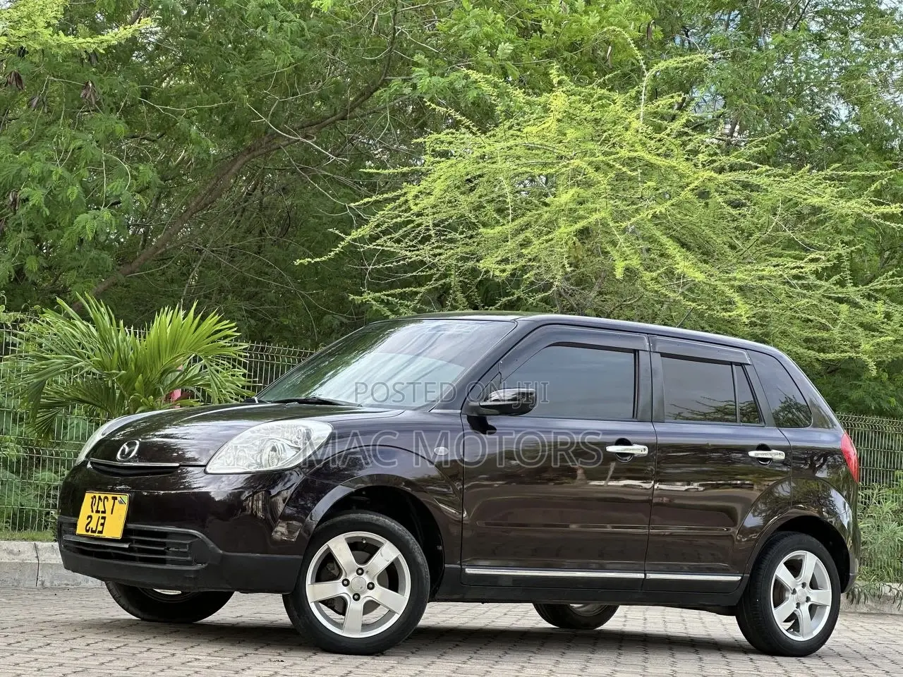 Mazda Verisa 2008 Burgundy
