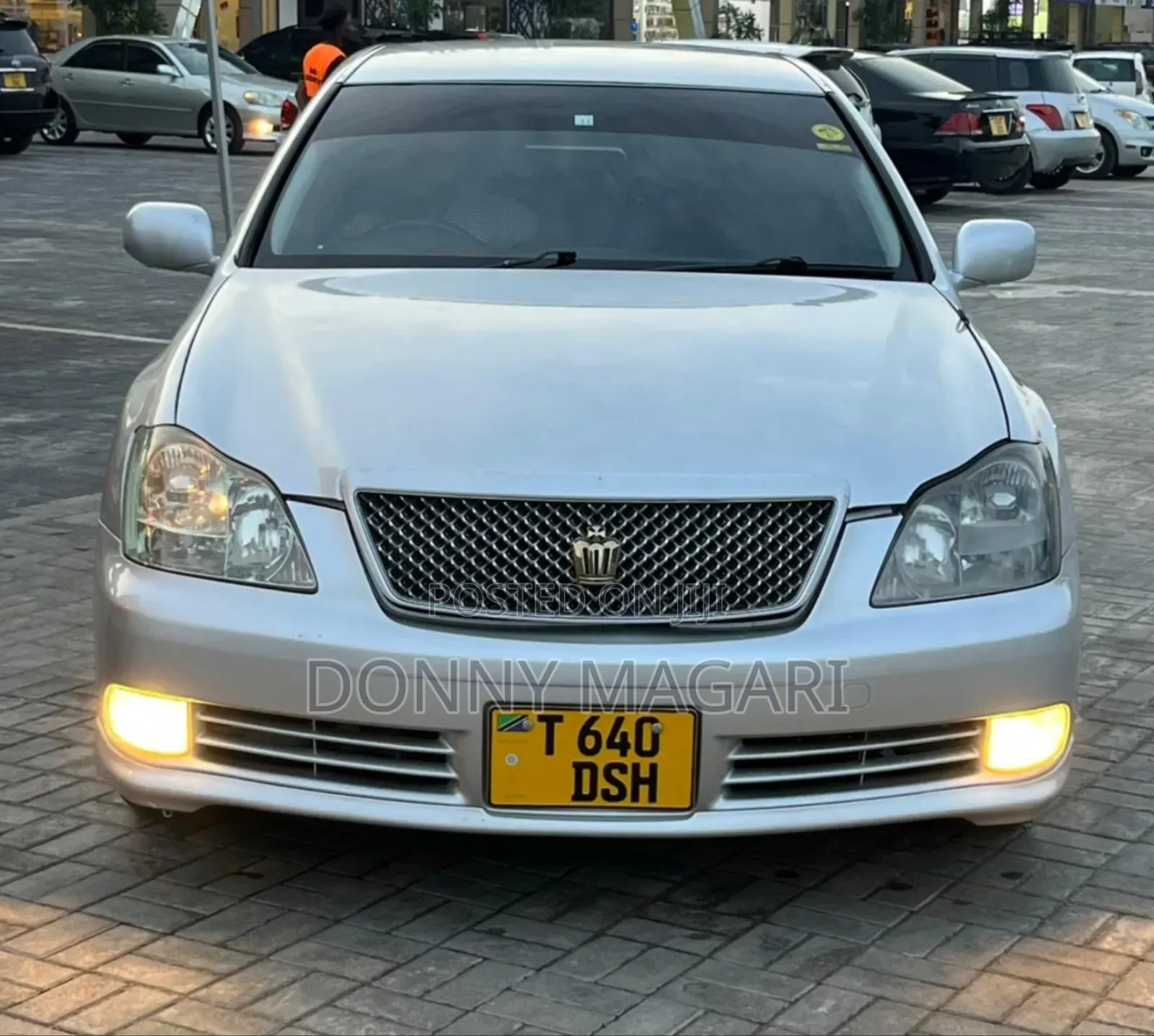 Toyota Crown 2006 Silver