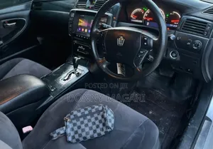 Toyota Crown 2006 Silver