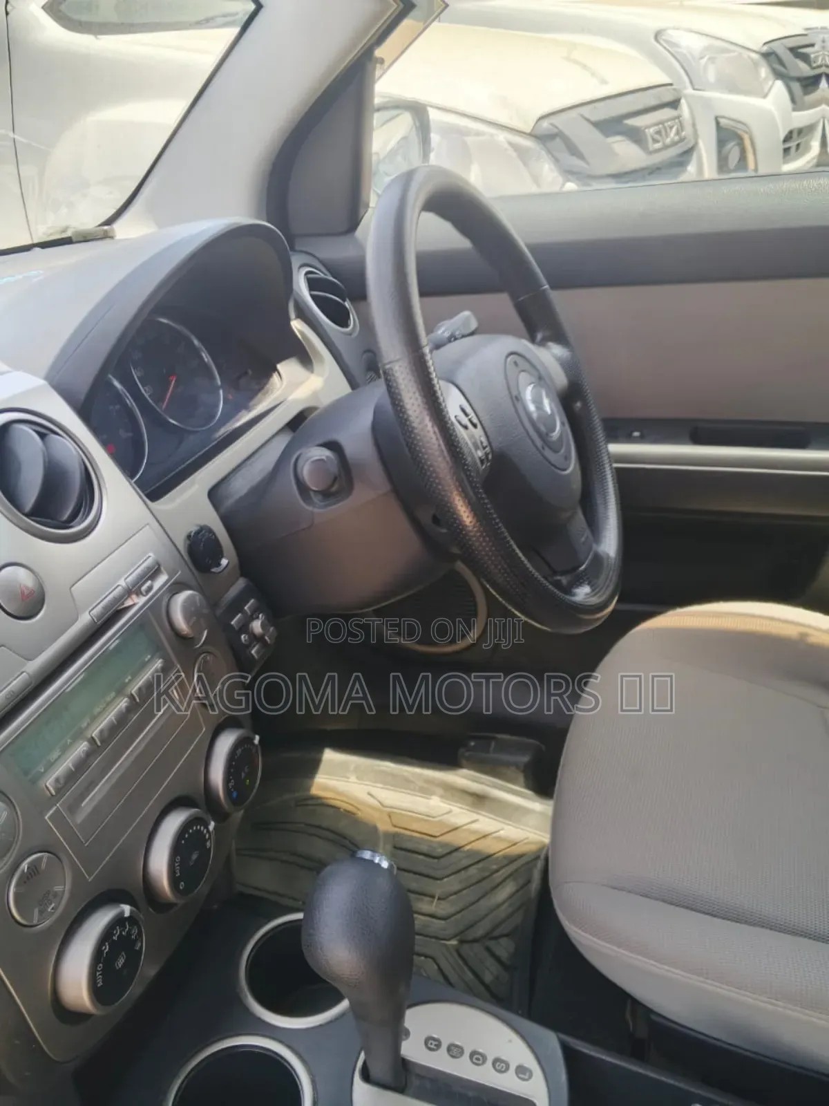 Mazda Verisa 2005 White
